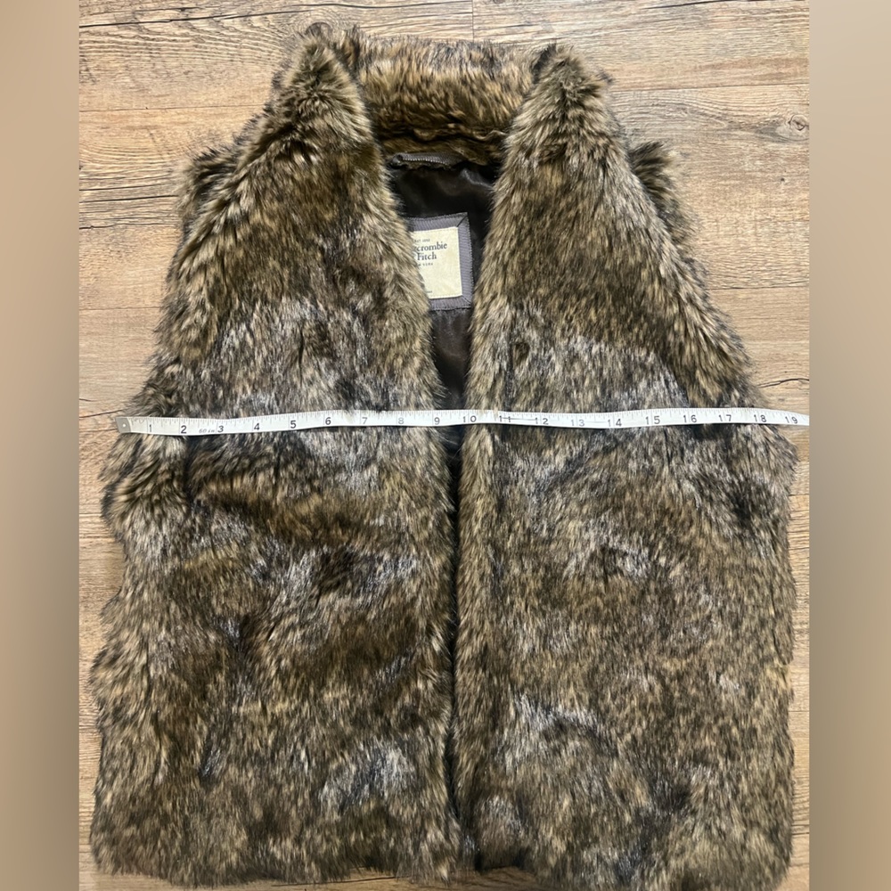 Abercrombie & fitch faux fur brown vest - Picture 7 of 12